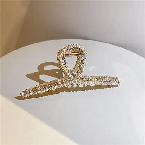 Luxury Pearl & Diamond Metal Hair Claw – Non-Slip Large Clip for Women | Elegant Shark Design | Premium Hair Accessory