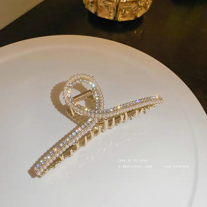 Luxury Pearl & Diamond Metal Hair Claw – Non-Slip Large Clip for Women | Elegant Shark Design | Premium Hair Accessory