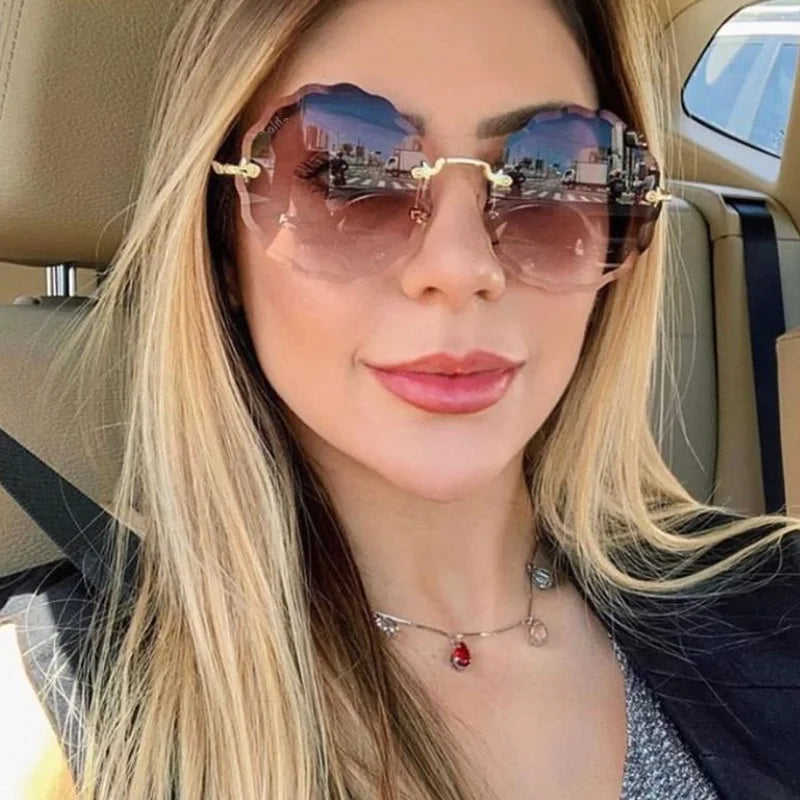 Trendy Oversized Round Sunglasses for Women – Elegant Floral Rimless Design, Perfect for Driving, with UV400 Protection