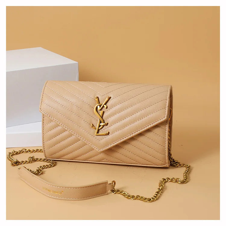 Premium Women's Bags – Elegant Chain Shoulder Bag with Trendy Design – Sophisticated Crossbody Bag for a Timeless Look
