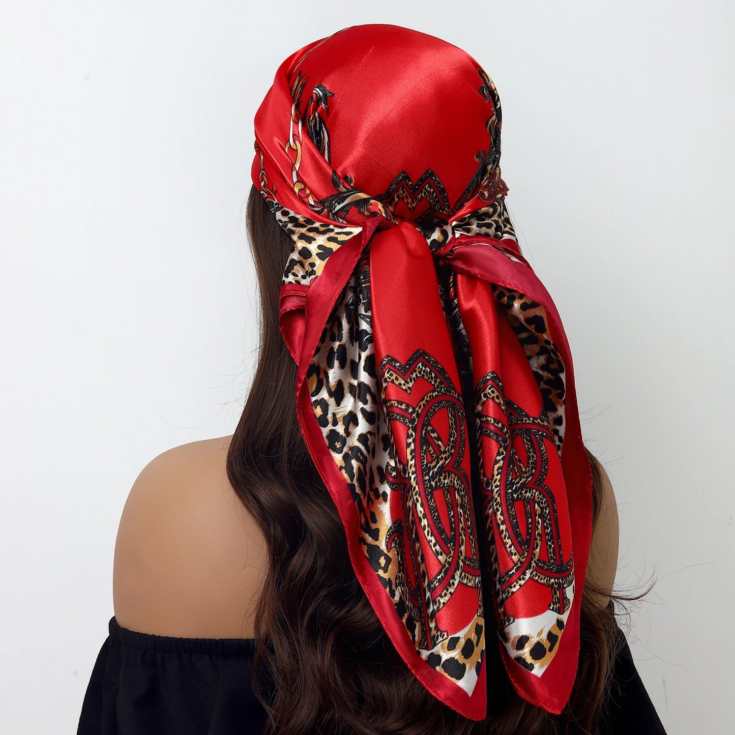 Luxury Brand Silk Scarf – Fashion Satin Foulard Shawl with Leopard Print, 90x90cm Square – Versatile Headscarf, Bandana and Pareo for Women