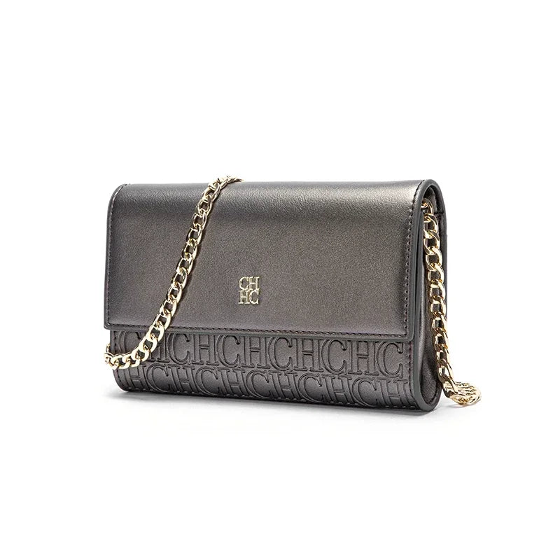 Paris-Inspired Crossbody – Bold Design, Soft Luxury