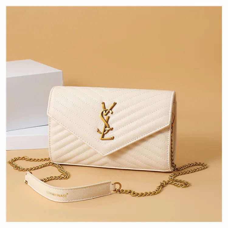 Premium Women's Bags – Elegant Chain Shoulder Bag with Trendy Design – Sophisticated Crossbody Bag for a Timeless Look