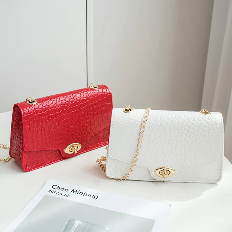 Elegant Leather Small Messenger Bag for Women – Trendy Luxury Shoulder & Crossbody Handbag, Chic and Simple Design