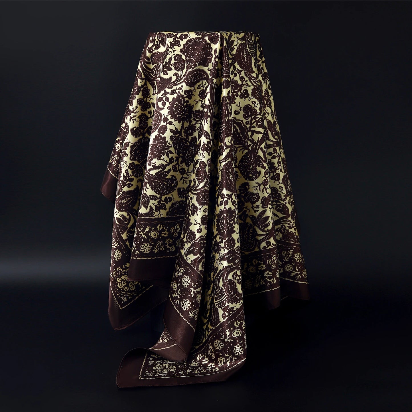 Luxury Brand Silk Scarf – Fashion Satin Foulard Shawl with Leopard Print, 90x90cm Square – Versatile Headscarf, Bandana and Pareo for Women