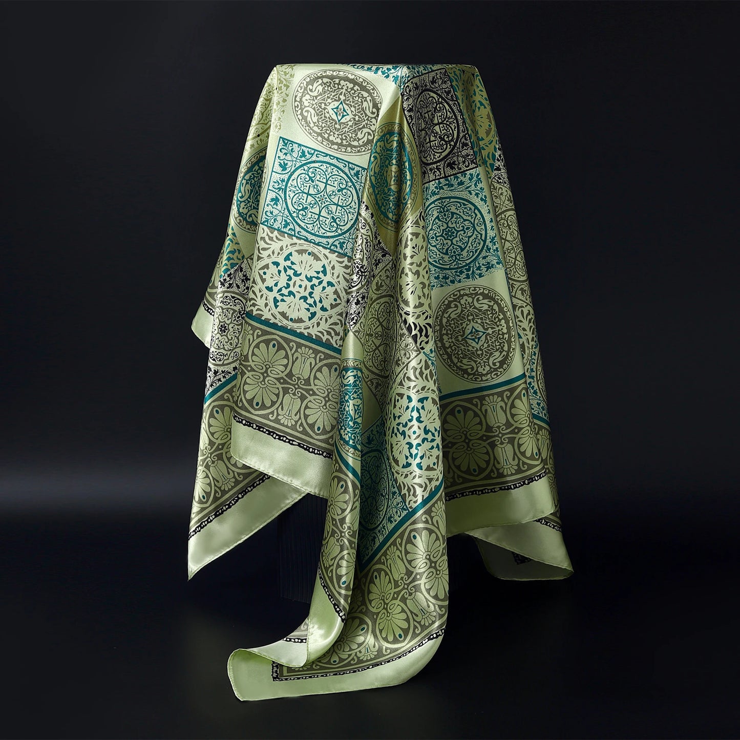 Luxury Brand Silk Scarf – Fashion Satin Foulard Shawl with Leopard Print, 90x90cm Square – Versatile Headscarf, Bandana and Pareo for Women