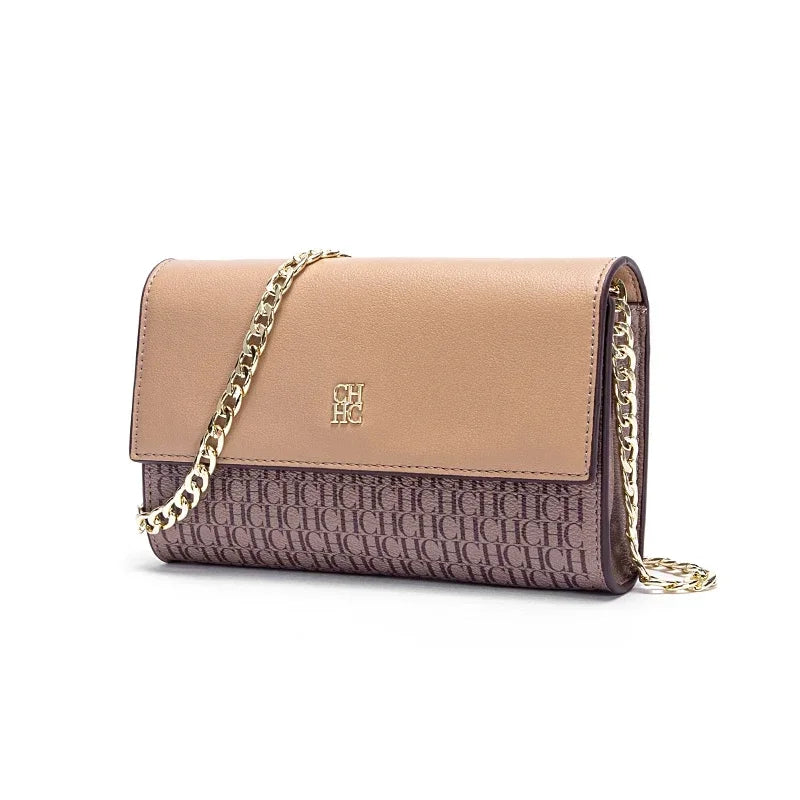Paris-Inspired Crossbody – Bold Design, Soft Luxury