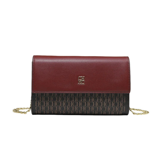 Paris-Inspired Crossbody – Bold Design, Soft Luxury