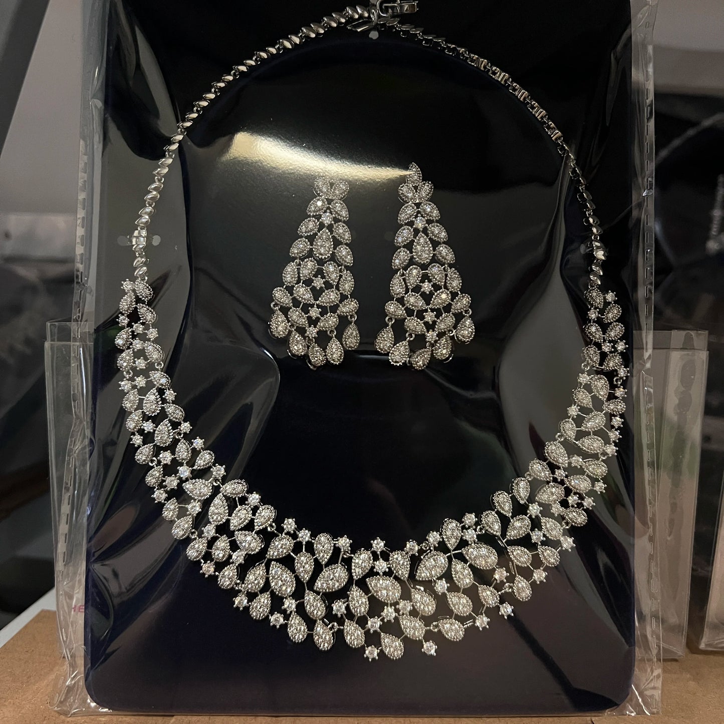 ASNORA Elegant CZ Crystal Zirconia Luxury Silver-Coloured Necklace – Perfect for European Bridal, Wedding & Party Wear – Dubai-Inspired Jewelry Set for Women 2024